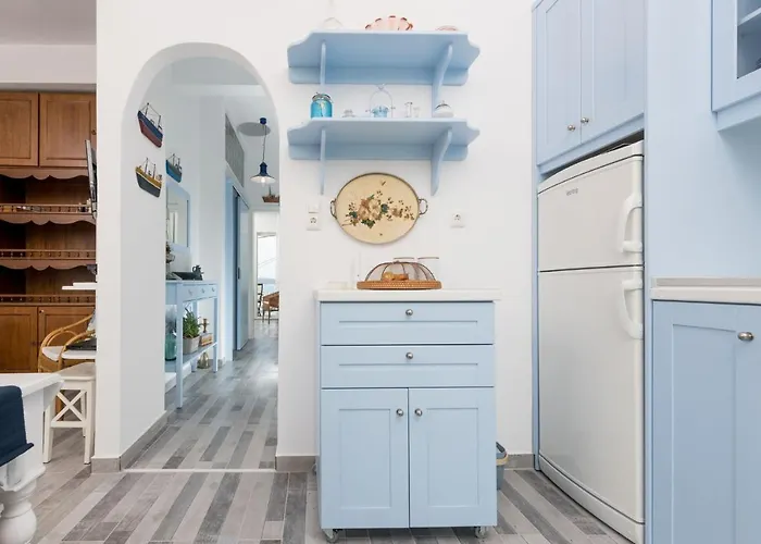 Argyri's Sea View Apartment *